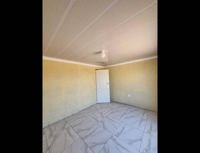 2 BEDROOM PROPERTY TO RENT IN MANKWENG